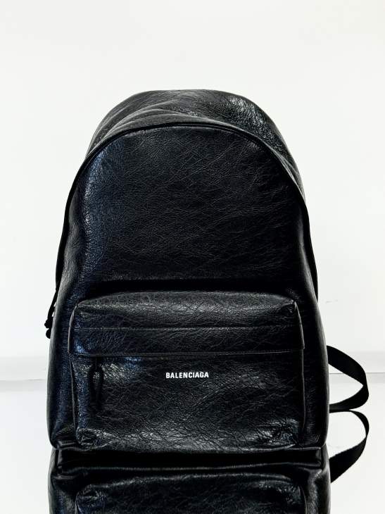 Picture of Balenciaga Handbags _SKUfw177415777fw